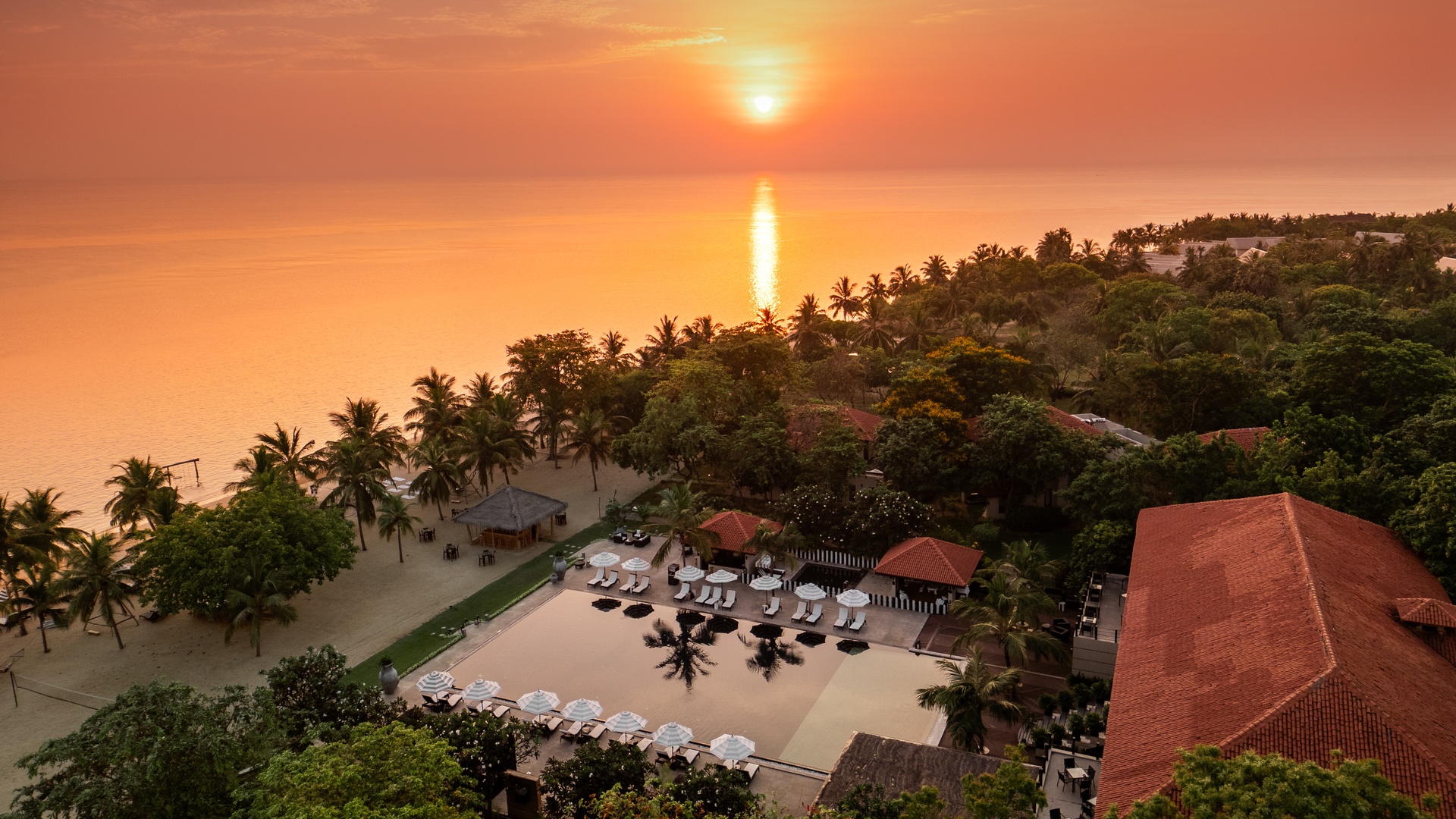 the Sun Siyam Pasikudah luxury resort in Sri Lanka