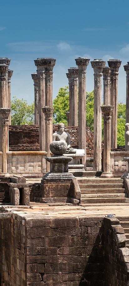 Medirigiriya Vatadage in Sri Lanka