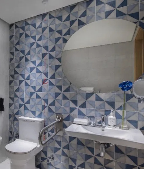 NH Collection Dubai The Palm premium bathroom view