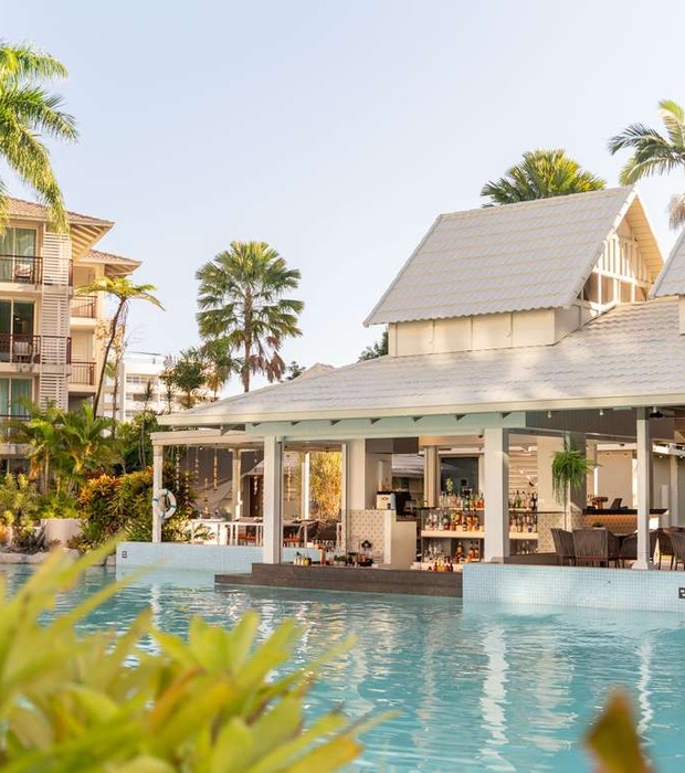 Novotel Cairns Oasis Resort