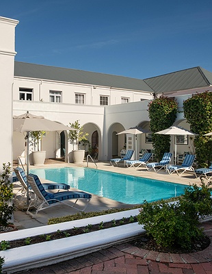 Founders Lodge by Mantis pool view