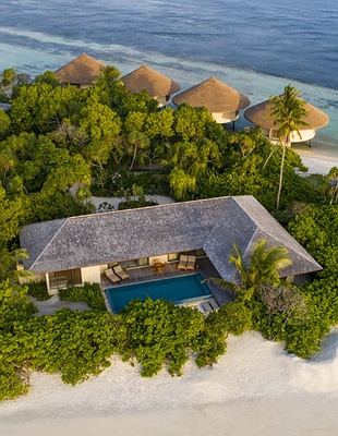 Anantara The Palm full exterior view