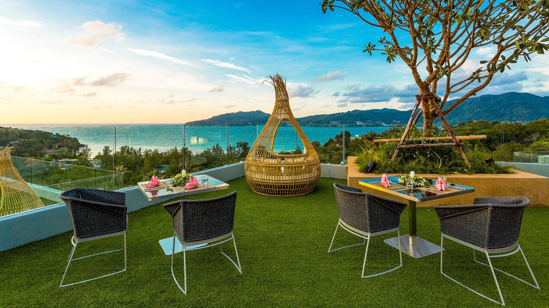 Crest Resort & Pool Villas in Phuket