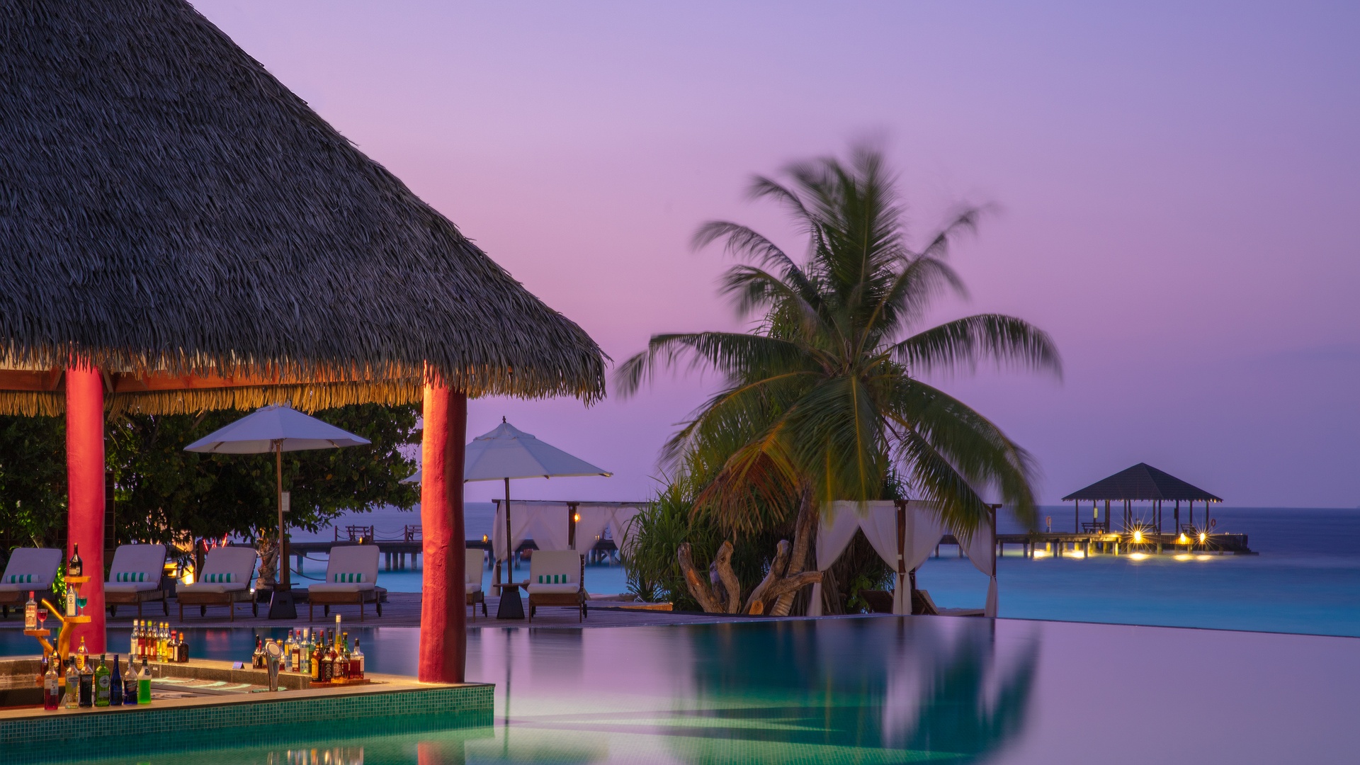 Adaaran Select Meedhupparu beachfront restaurant and spa