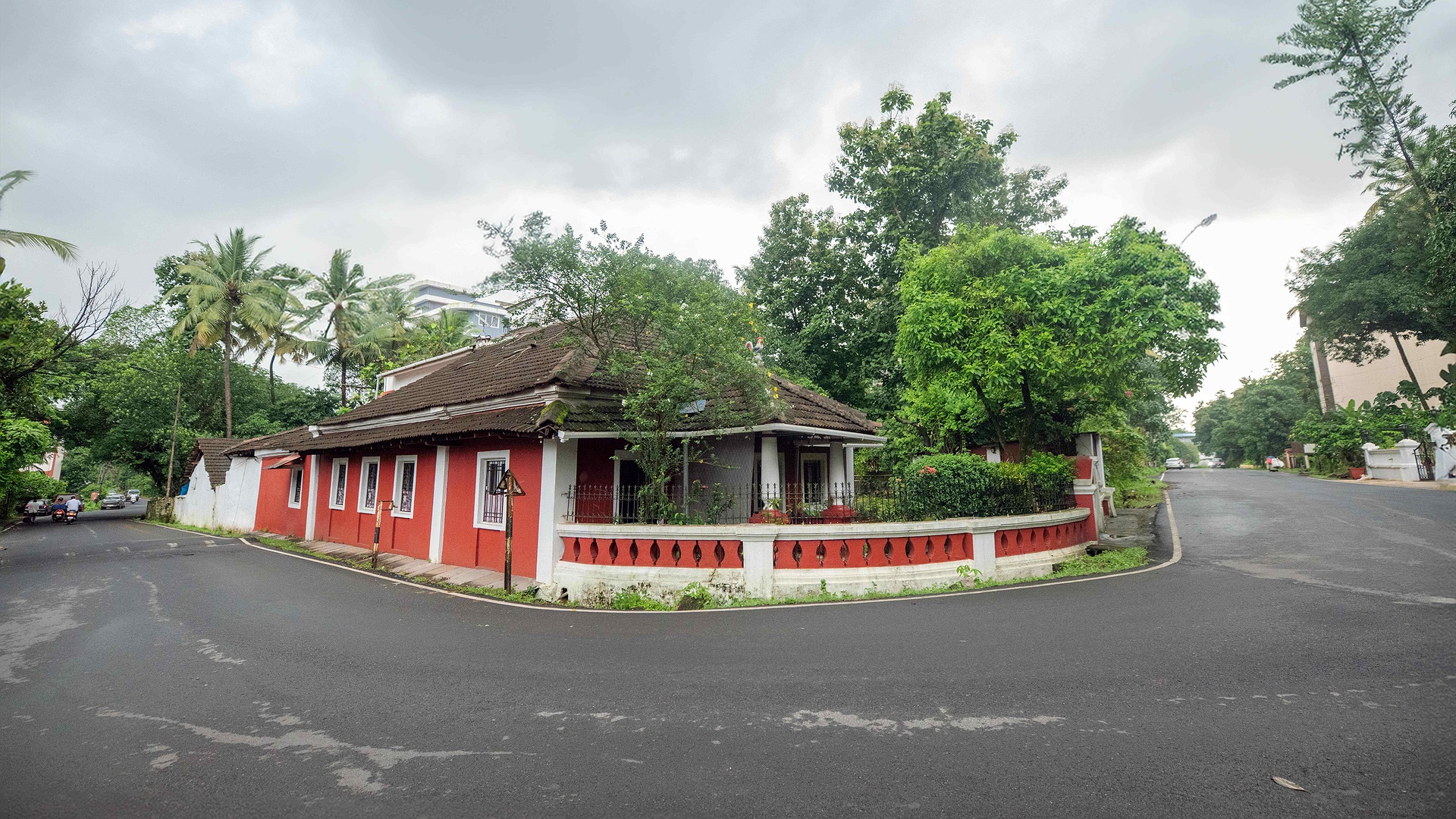 the Mansão Curtorim, a restored 236-year-old Indo-Portuguese mansion located in South Goa, India