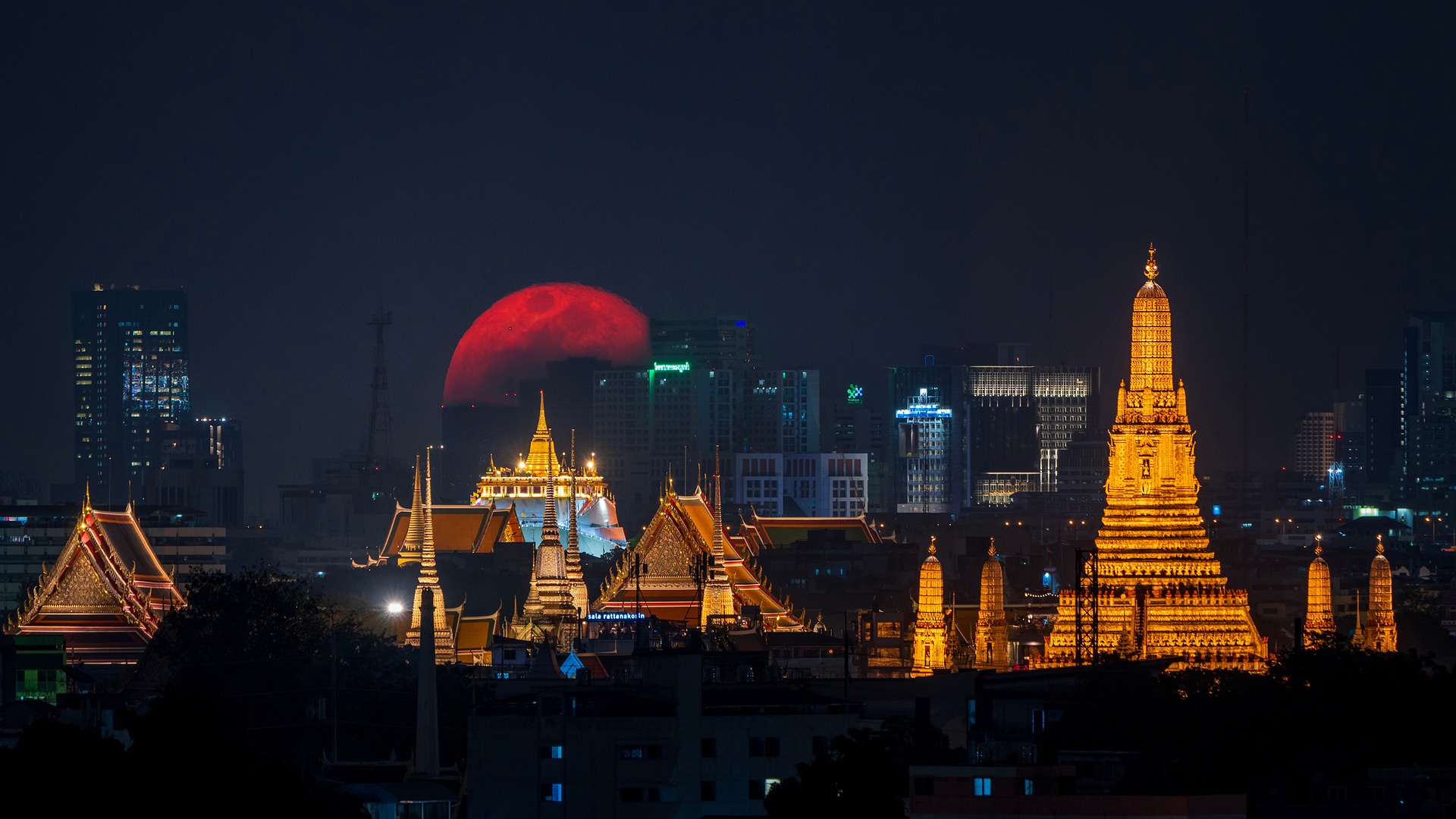 night skyline of Bangkok