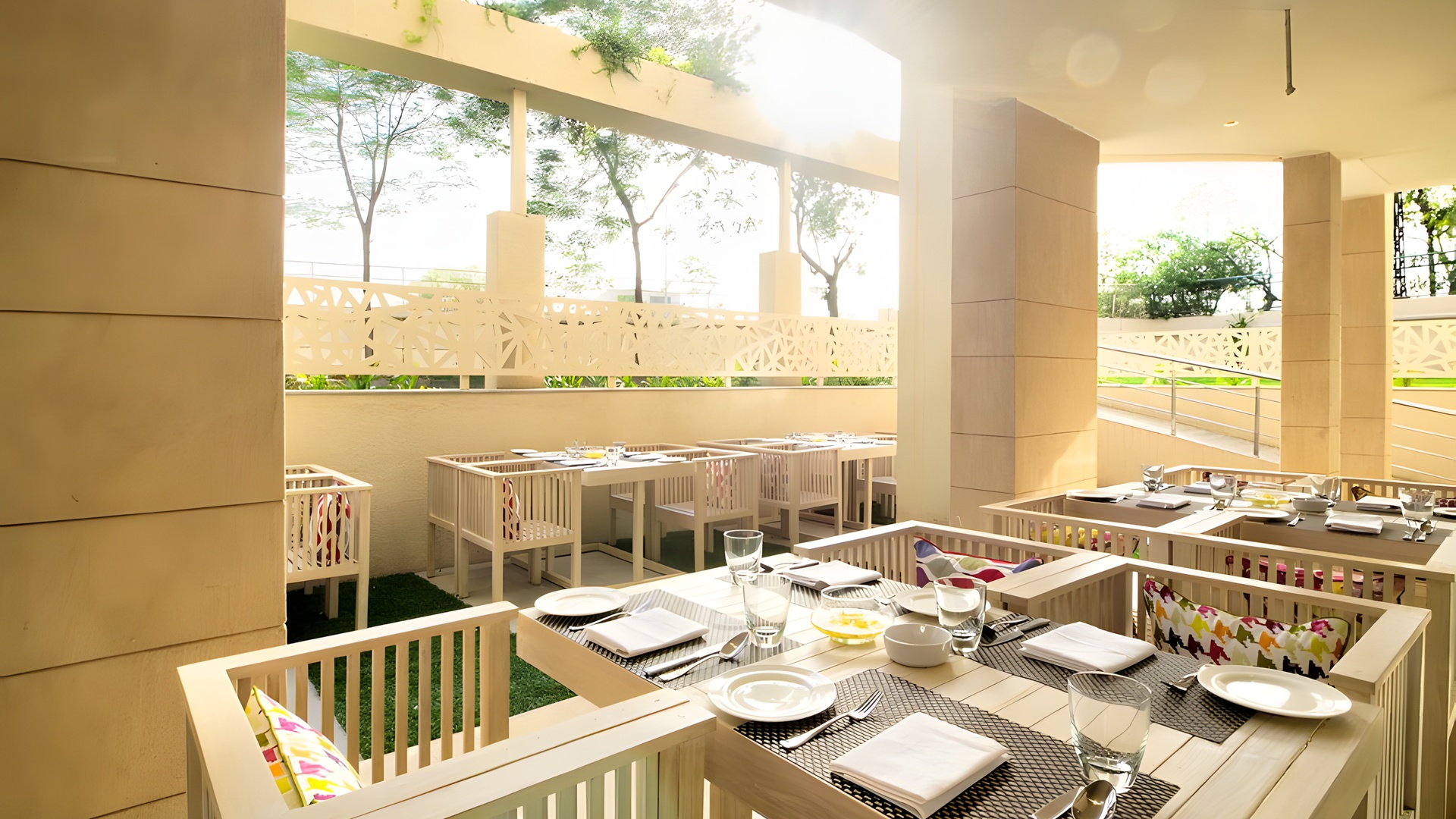 the dining area of the Sarovar Premiere Jaipur hotel