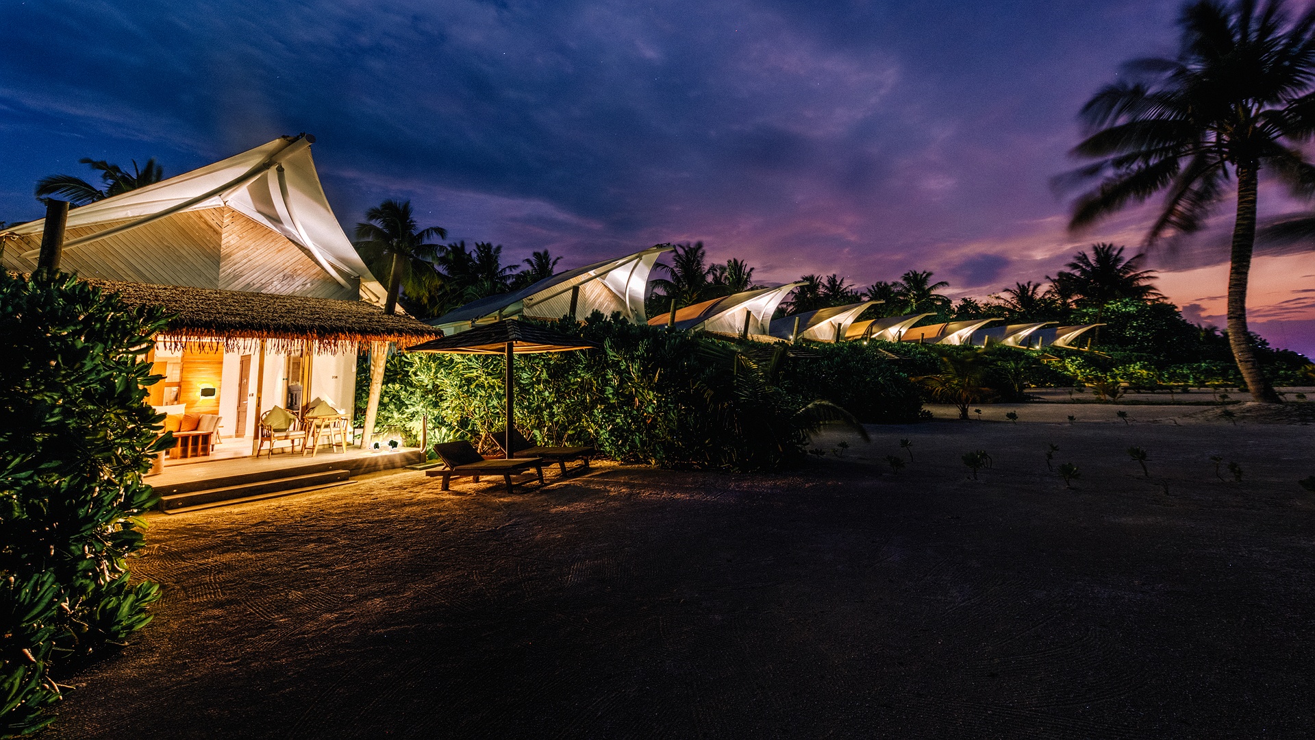 the beach bungalows at the Cinnamon Hakuraa Huraa Maldives resort