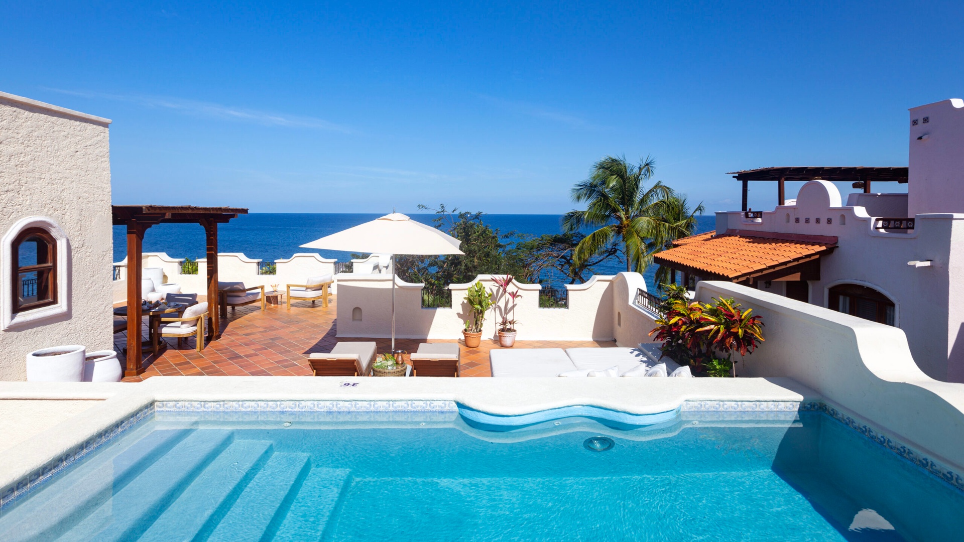 a luxurious private pool on a villa roof terrace at the Cap Maison Resort & Spa in Saint Lucia