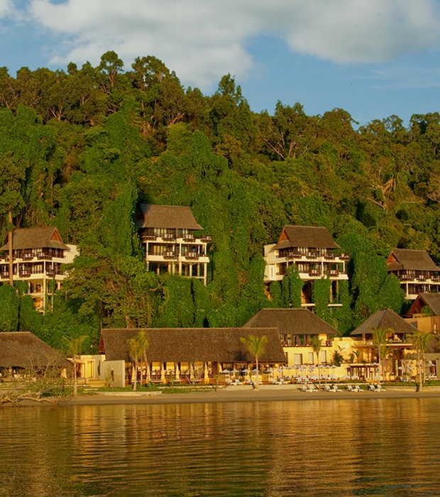 Gaya Island Resort facade view