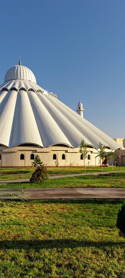 the Sheikh Khalifa Mosque (also known as the Ak-Meshit or Al Nahyan Mosque)