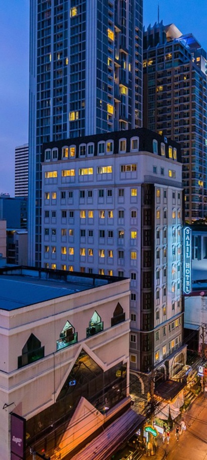 night view of La Petite Salil Sukhumvit 11 hotel in Bangkok, Thailand