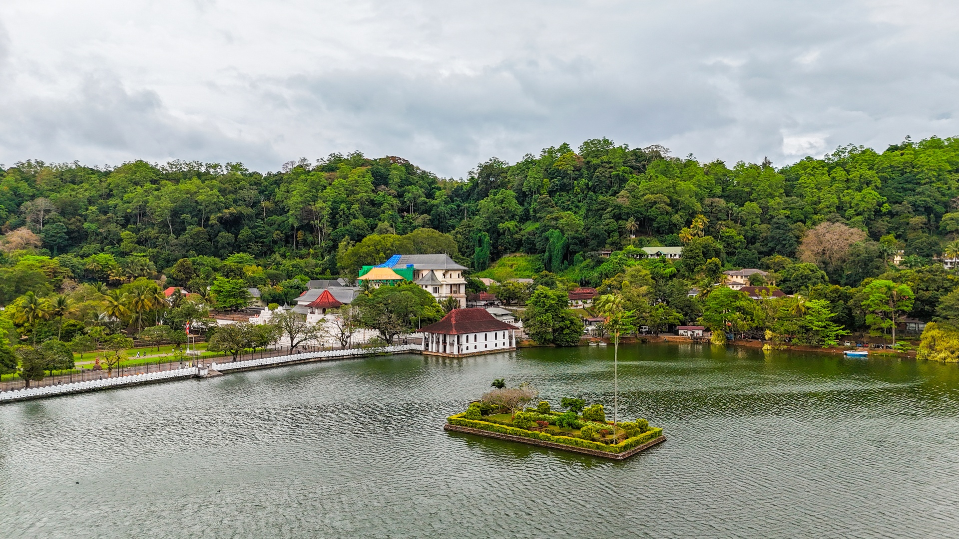 Temple of the Sacred Tooth Relic