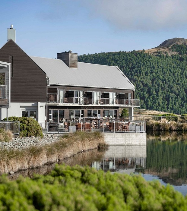 Peppers Bluewater Resort Lake Tekapo exterior view