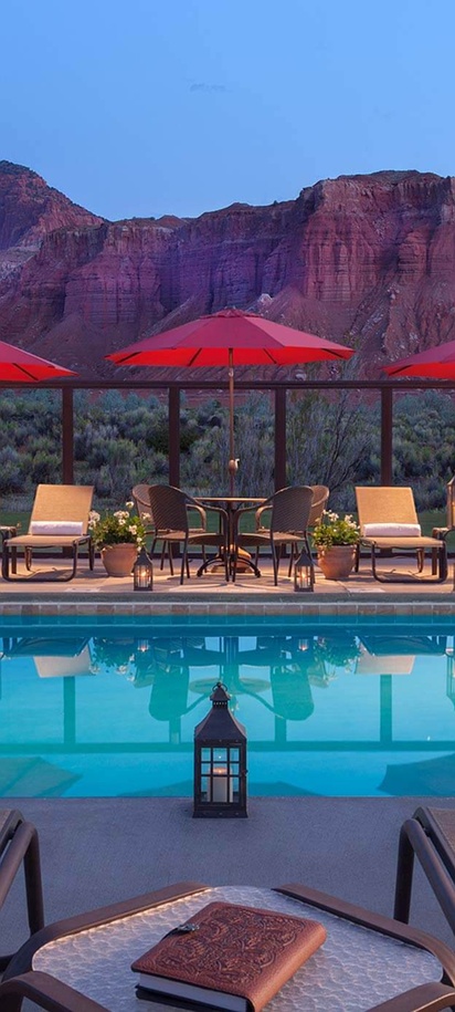 Capitol Reef Resort in Torrey pool view, Utah