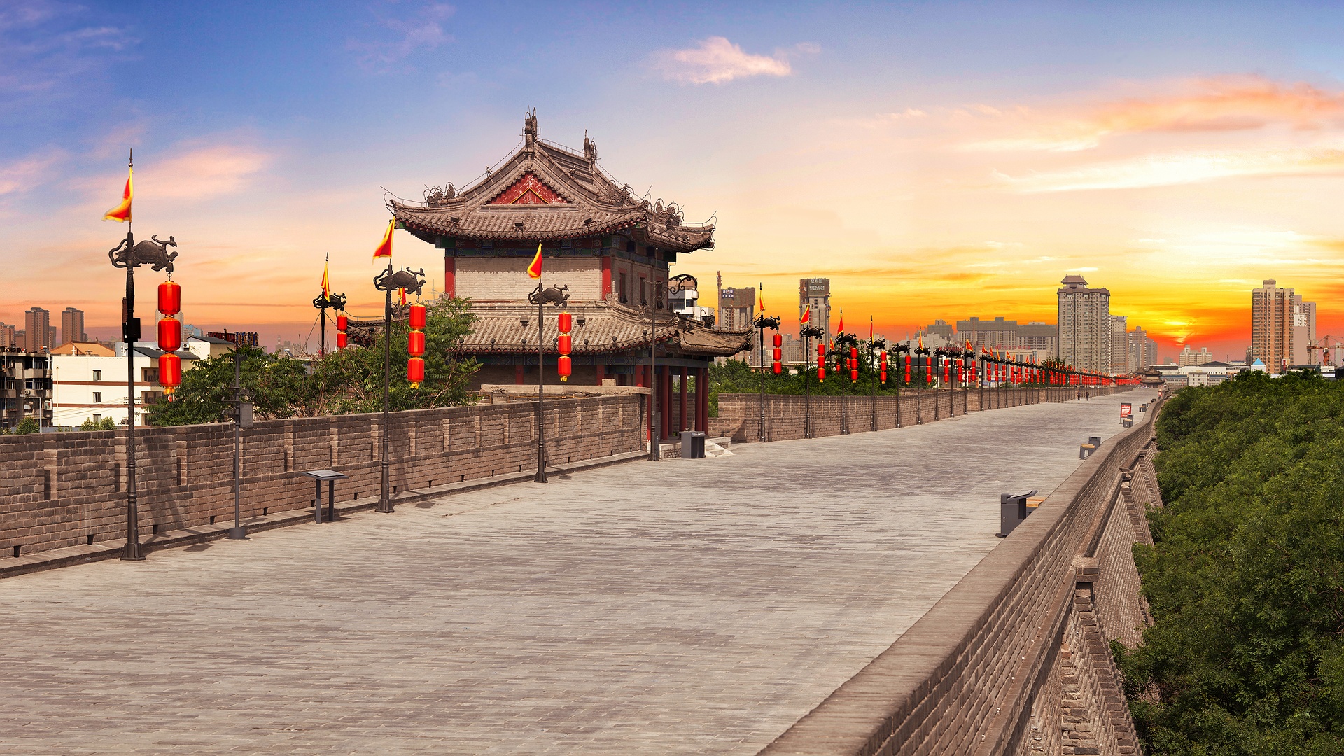 Fortifications of Xi'an at sunset