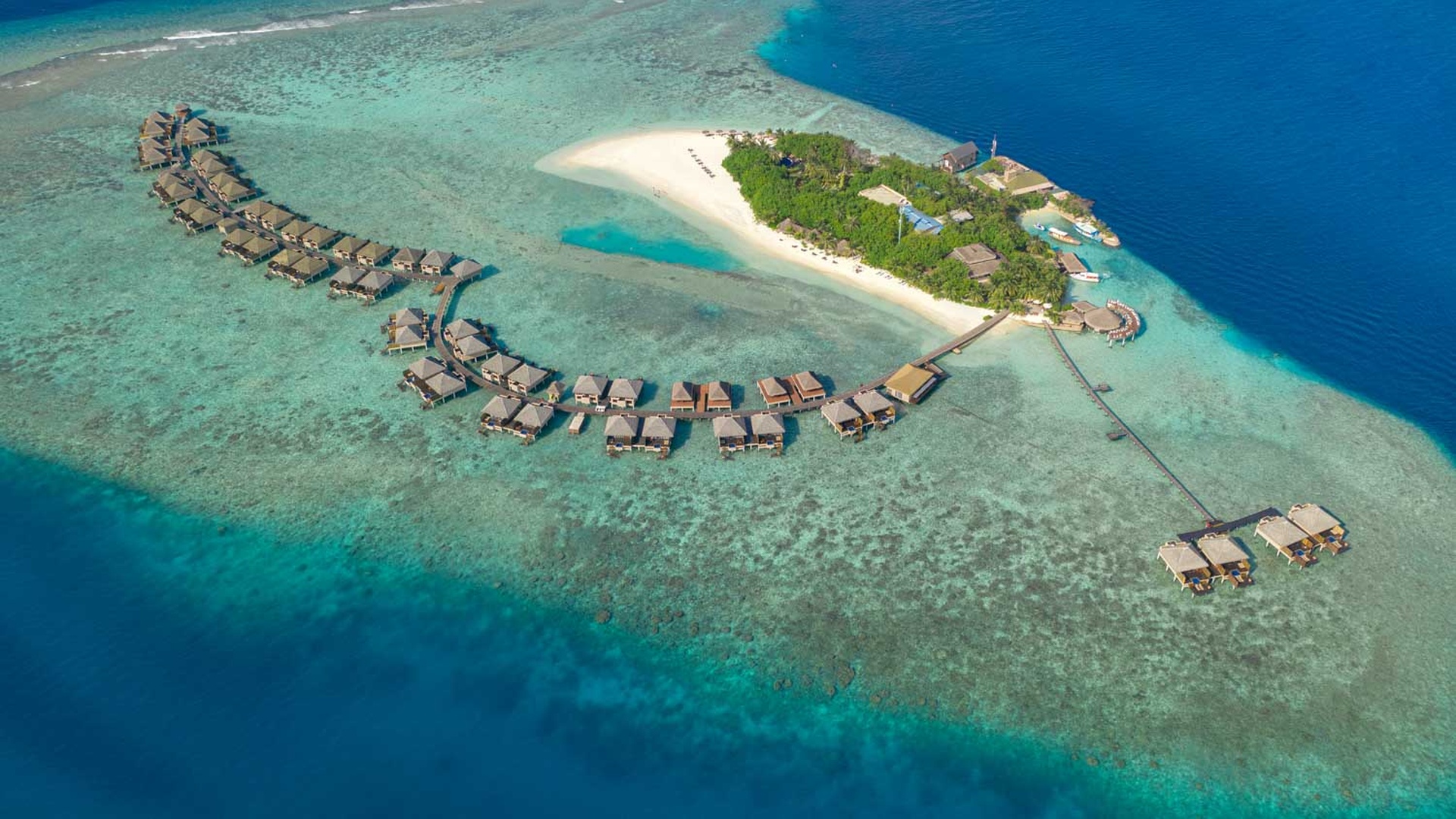 Adaaran Prestige Vadoo aerial view