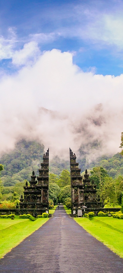 iconic Bali Handara Gate