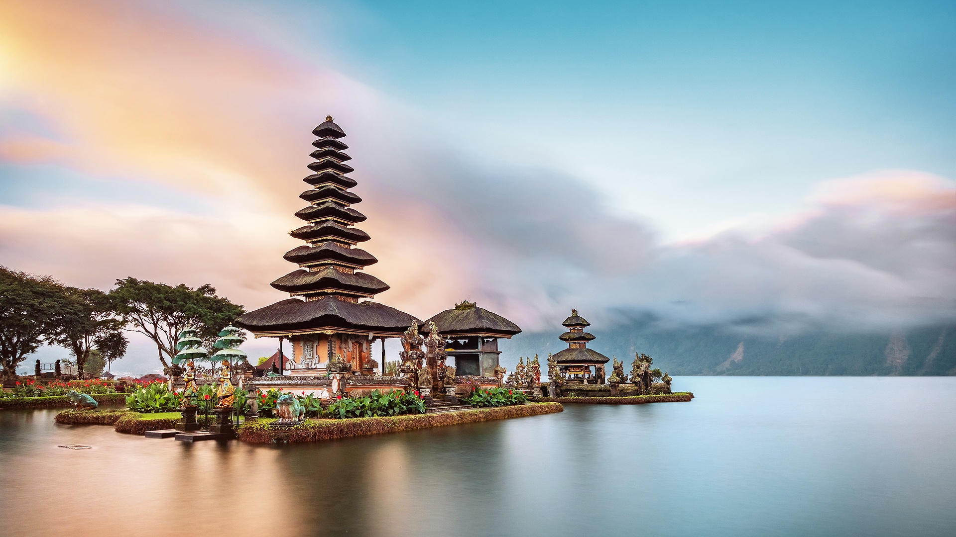 the Pura Ulun Danu Bratan temple