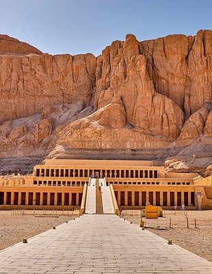 a scenic view of the Luxor Temple complex situated on the east bank of the Nile River in Luxor, Egypt