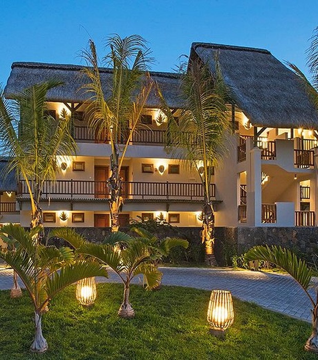 C Mauritius exterior