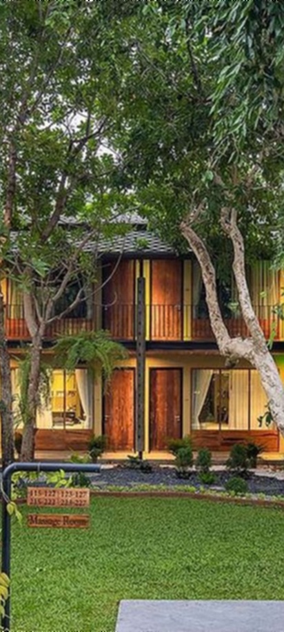 exterior grounds of the U Inchantree Kanchanaburi resort, Thailand