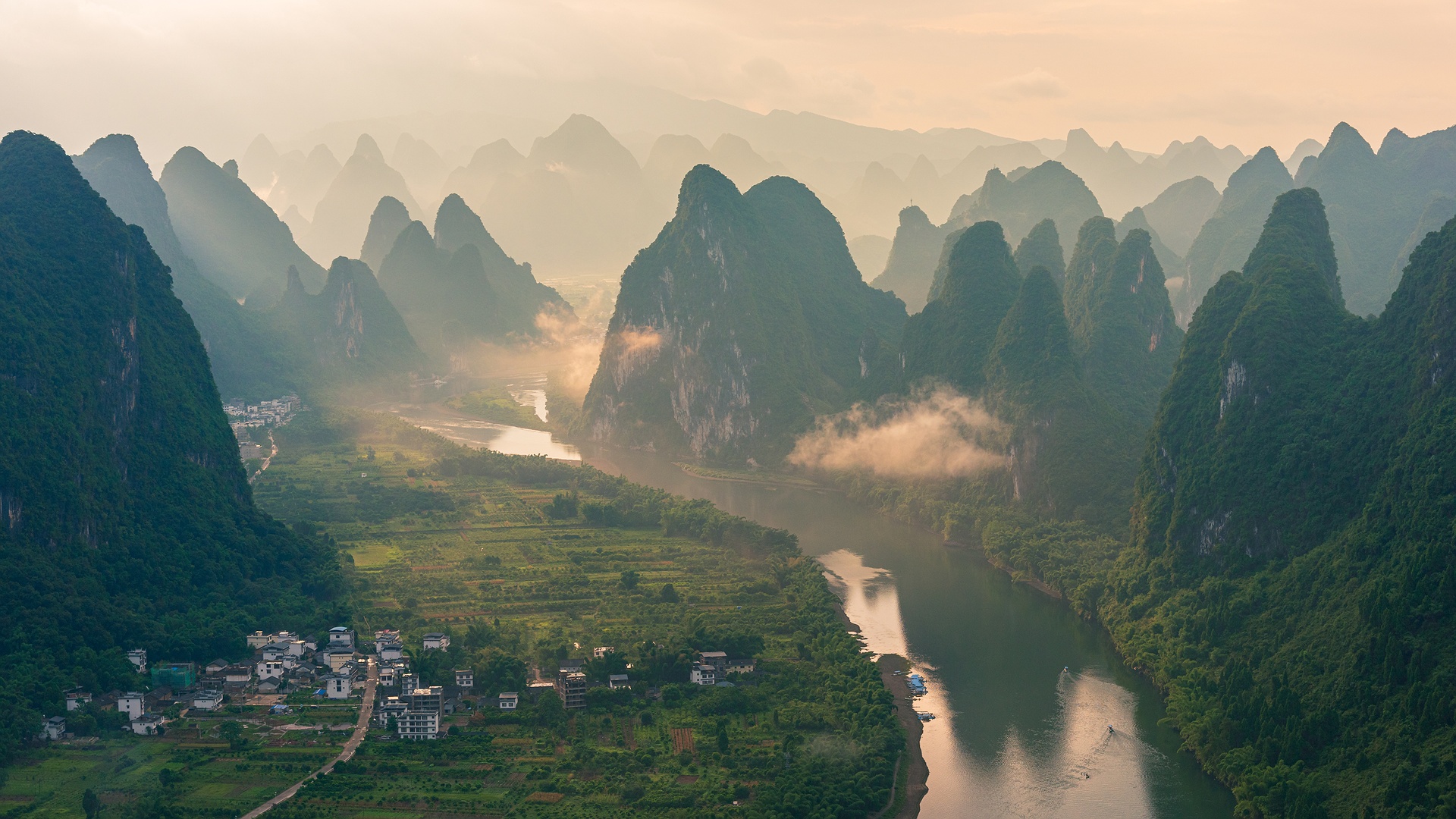 stunning karst landscape, Li River China