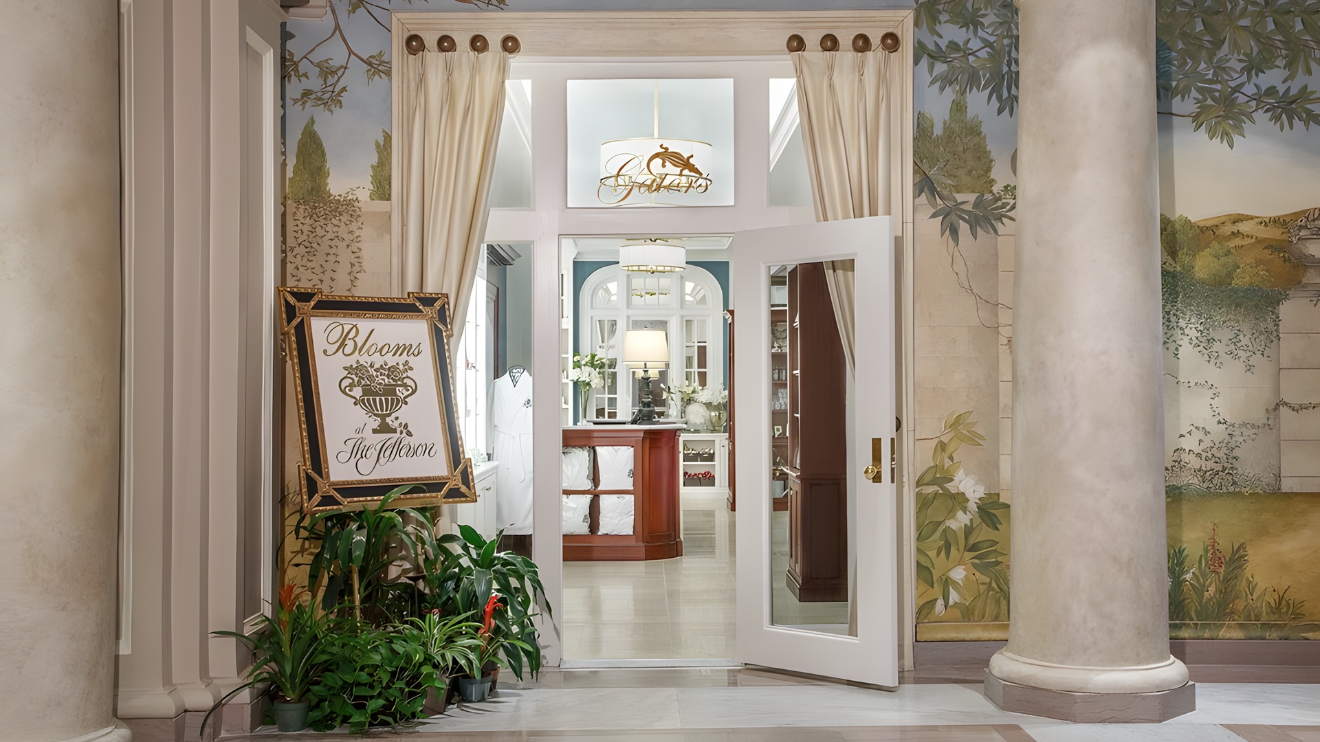 the entrance to Blooms at The Jefferson Hotel in Richmond, Virginia