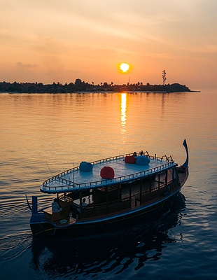Adaaran Select Meedhupparu resort