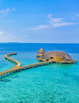 Dining at Emerald faarufushi resort and spa