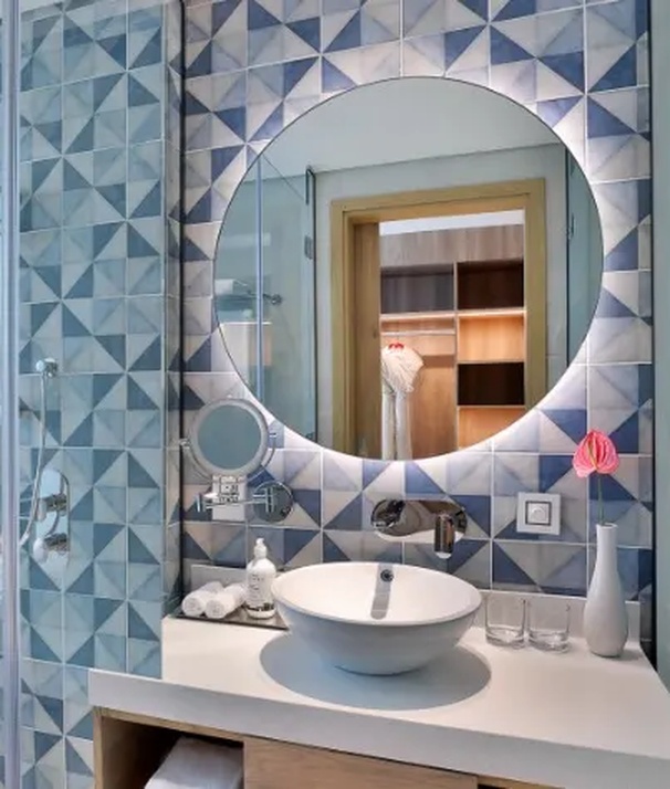  NH Collection Dubai The Palm family room bathroom