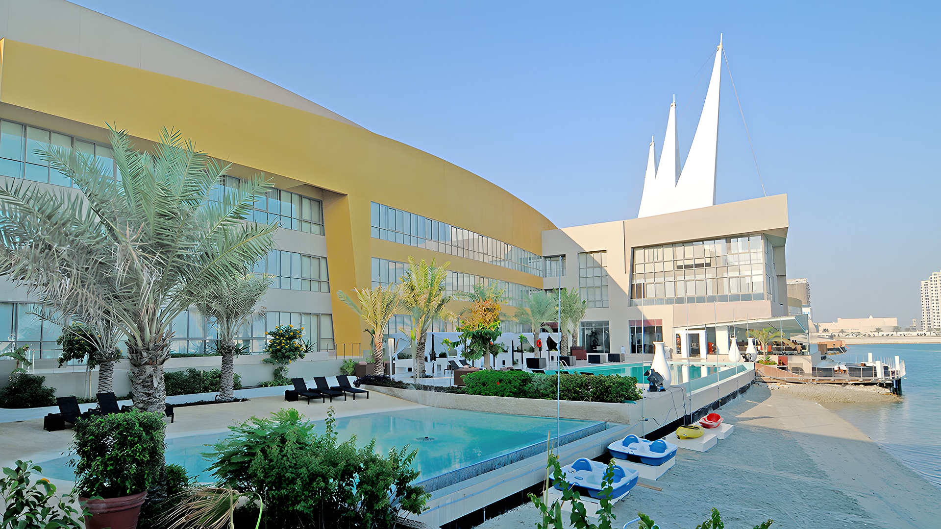 Dragon Hotel & Resort exterior view