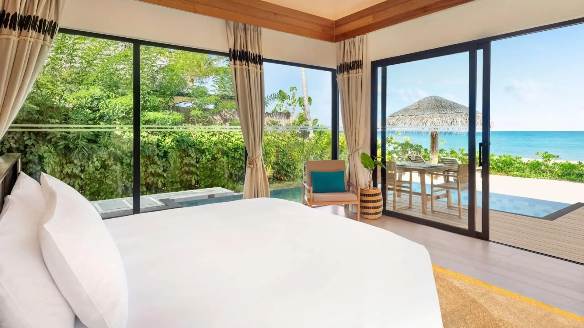 Hilton Maldives Amingiri Resort & Spa room
