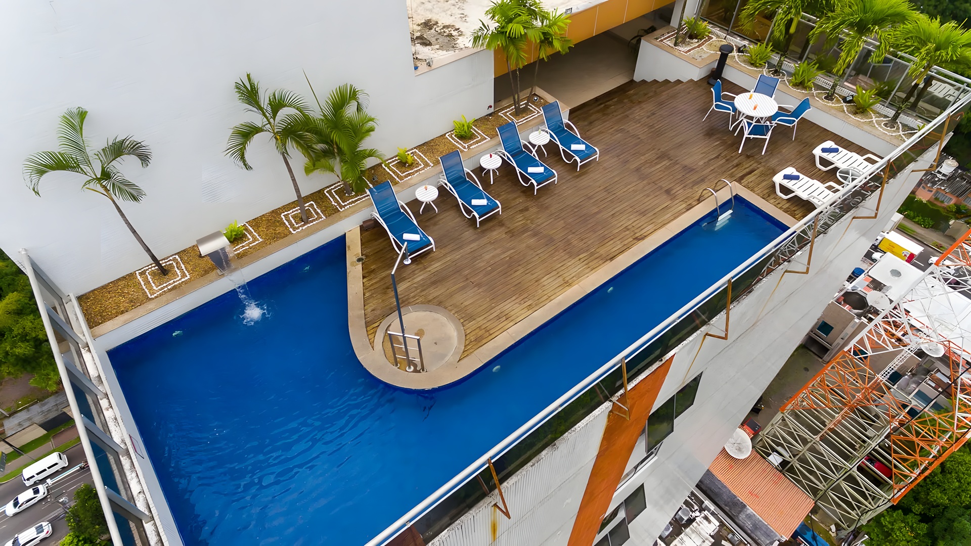 the rooftop swimming pool at the Blue Tree Premium Manaus hotel in Brazil.     