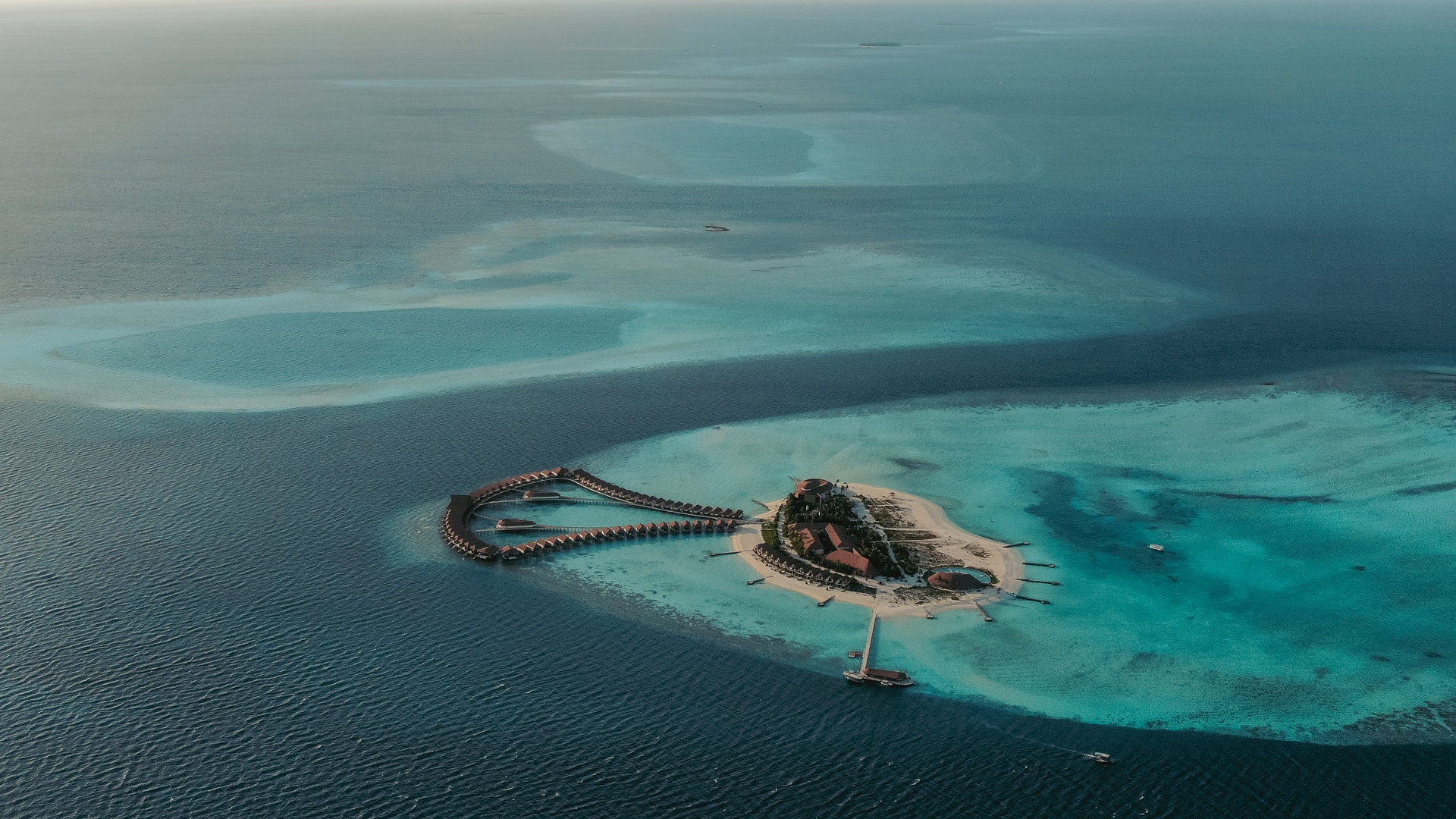Cinnamon Velifushi Maldives resort