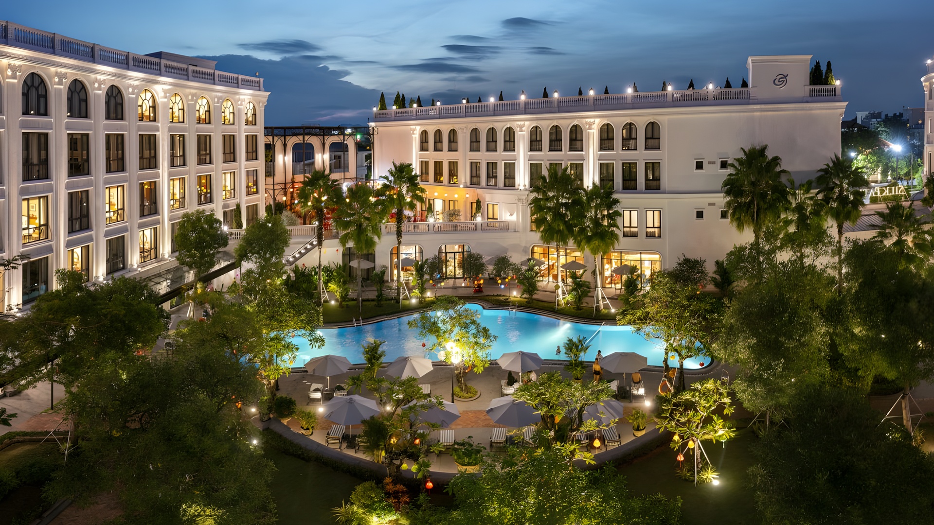 Silk Path Grand Hue Hotel full exterior view