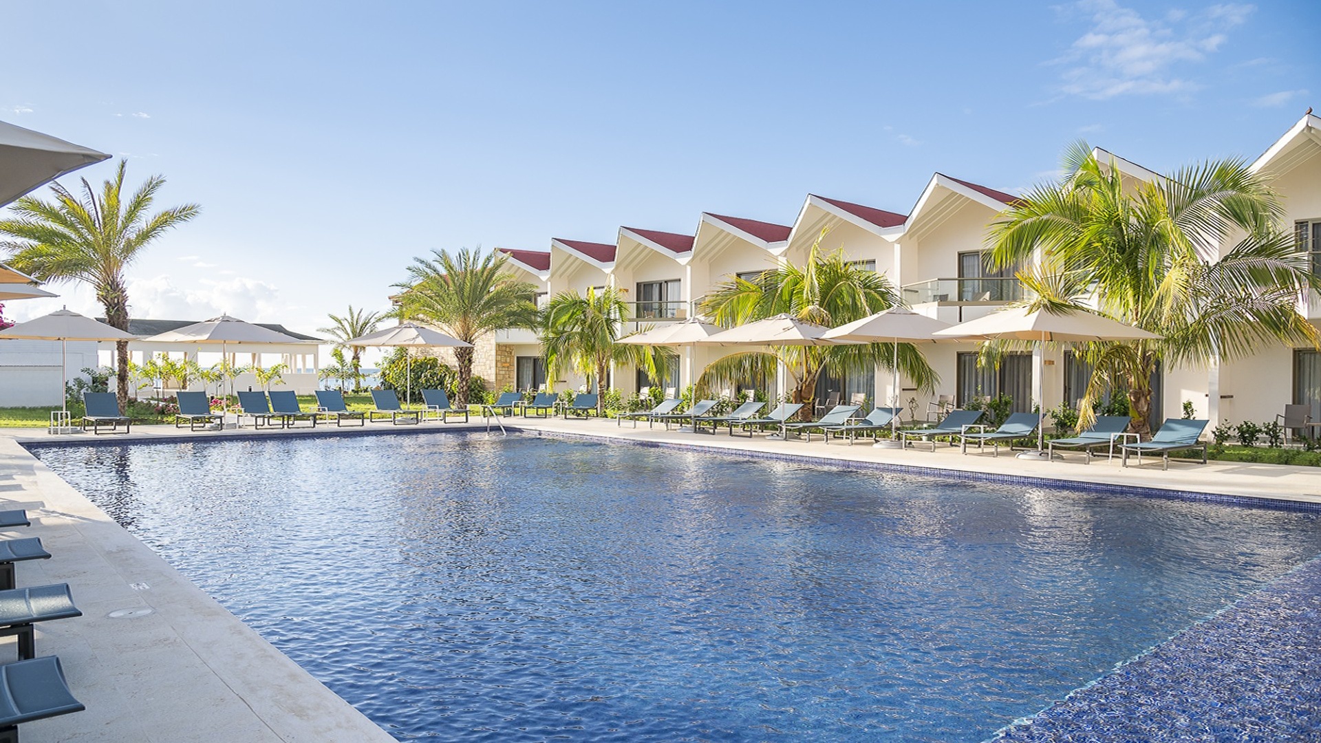 Royalton CHIC Antigua pool view