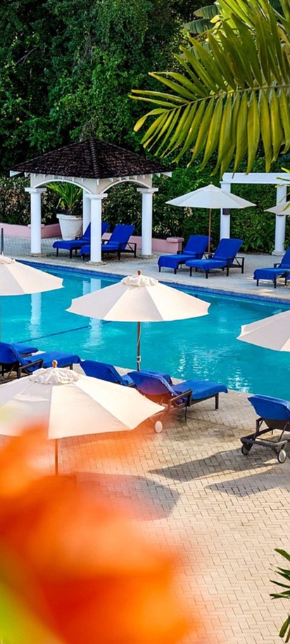 Fairmont Royal Pavilion pool view