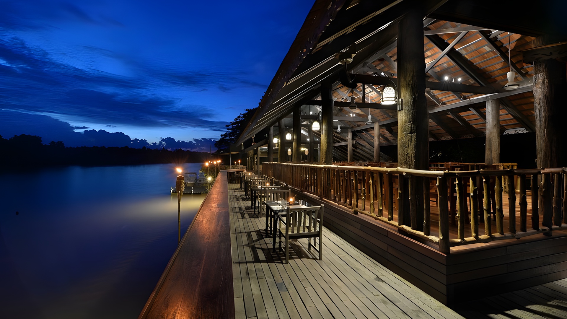 deck of the Sukau Rainforest Lodge