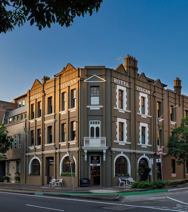 Vulcan Hotel exterior view