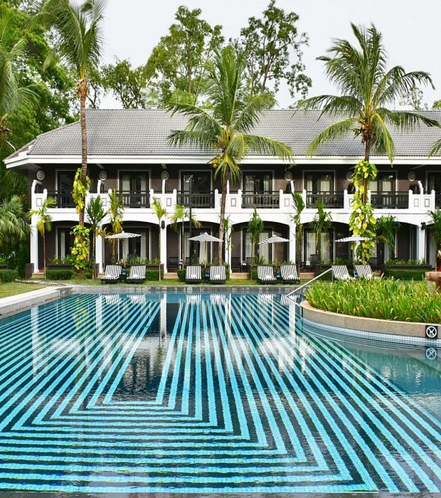 Shinta Mani Angkor front pool view