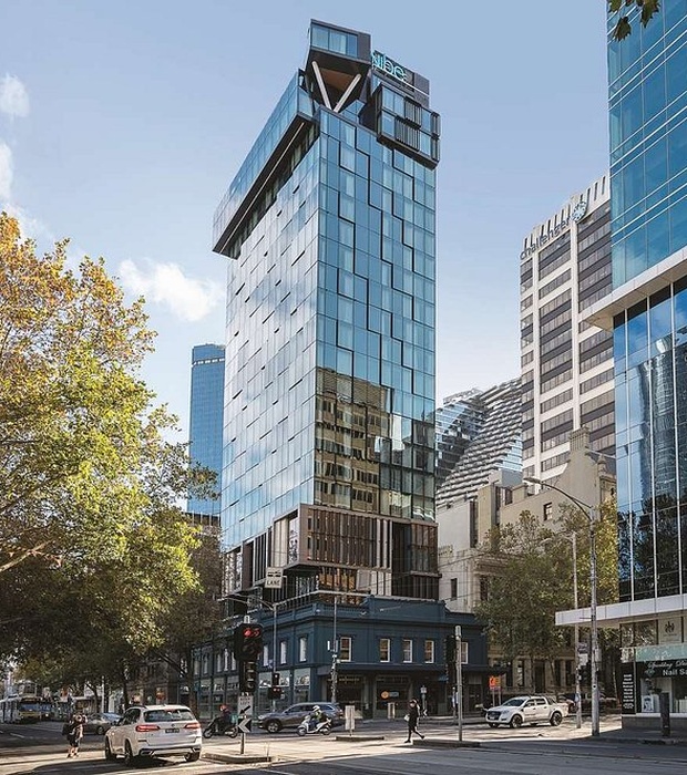 Vibe Hotel Melbourne exterior view