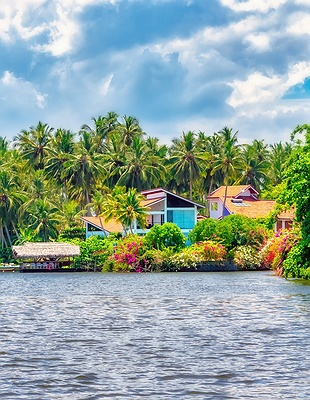 Uppuveli Beach, cost of Sri Lanka