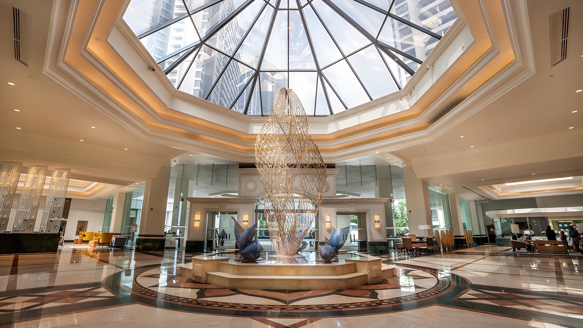 grand lobby of the Cinnamon Grand Colombo