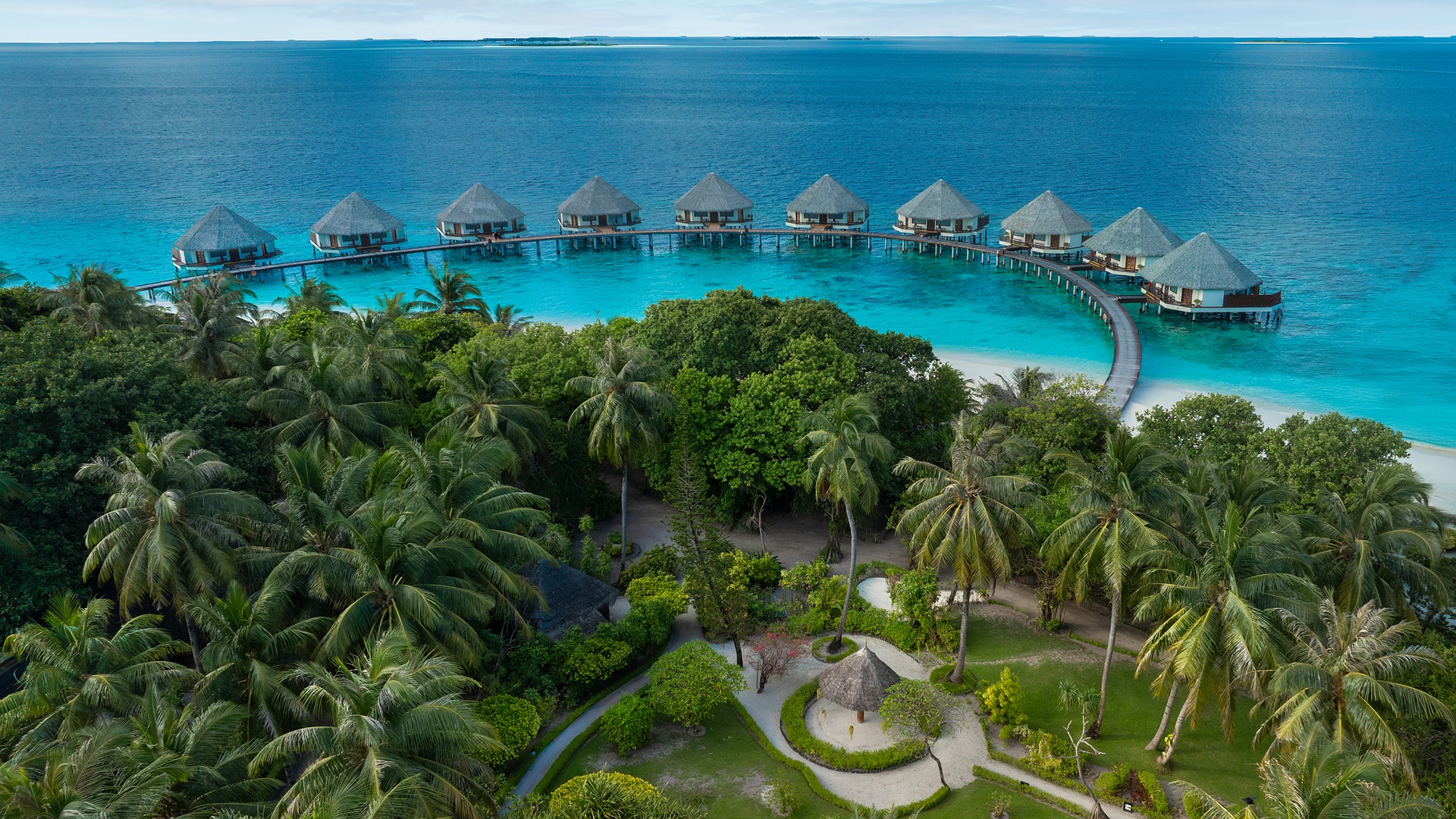 Adaaran Select Meedhupparu aerial view