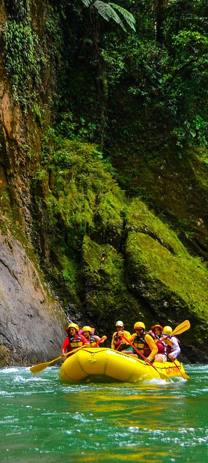 Rafting at Pacuare river in Costa Rica