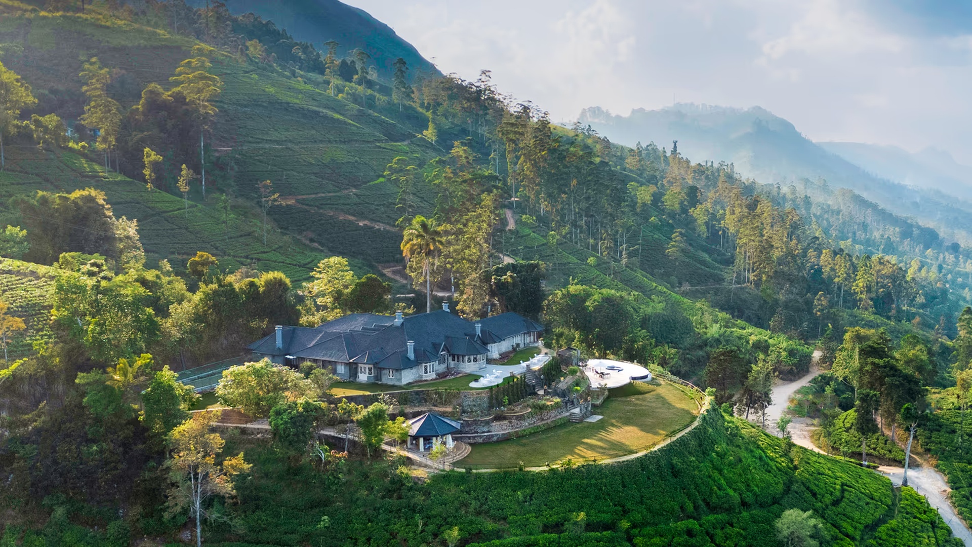 Uga Halloowella, a luxury boutique hotel located in the tea country of Sri Lanka