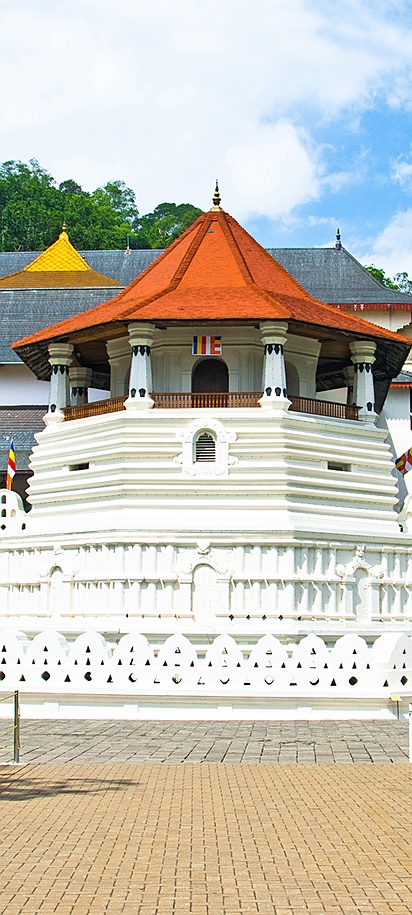 Temple of the Sacred Tooth Relic (Sri Dalada Maligawa) located in Kandy, Sri Lanka