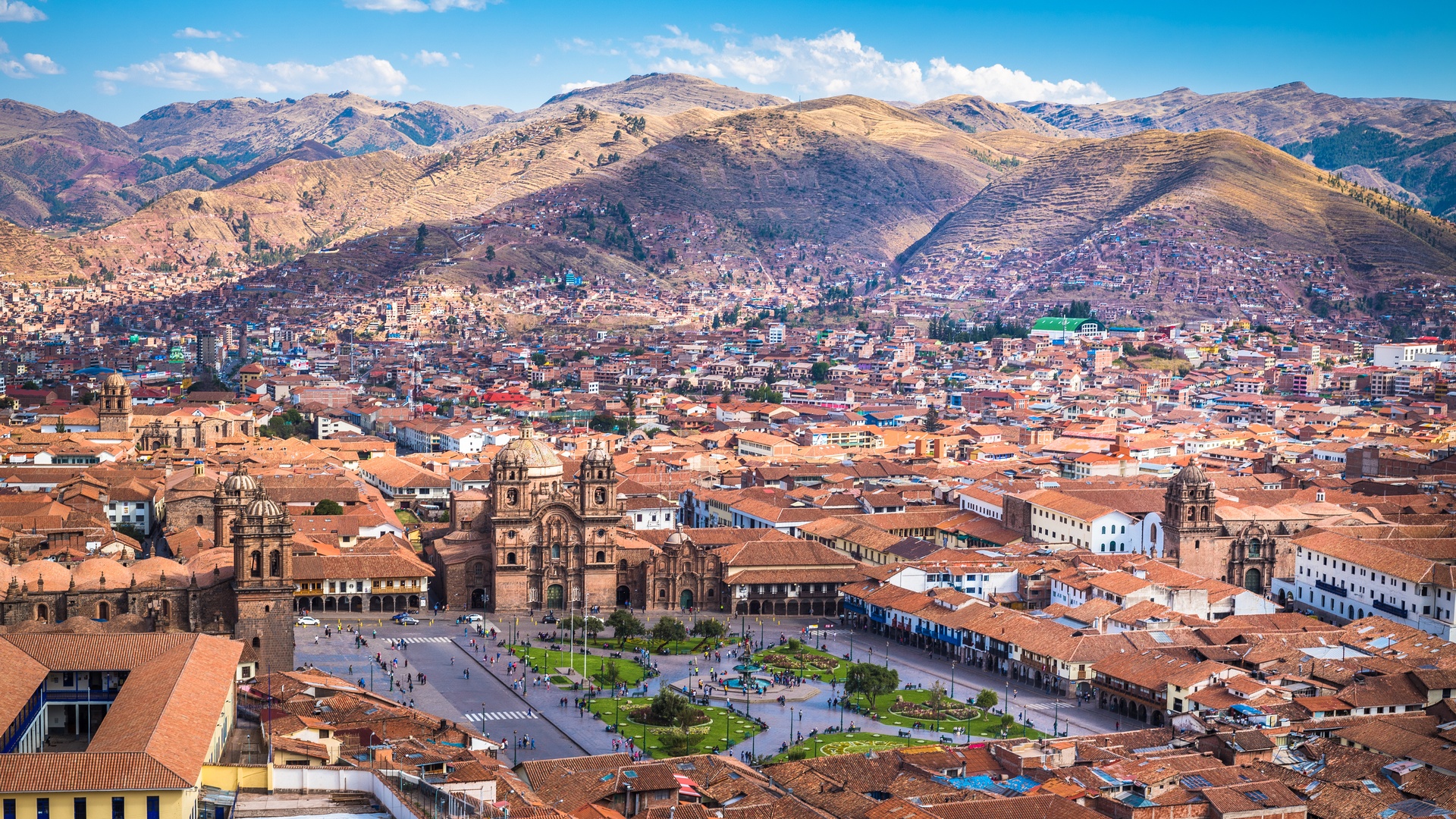 a panoramic view of the Plaza de Armas in Cusco, Peru