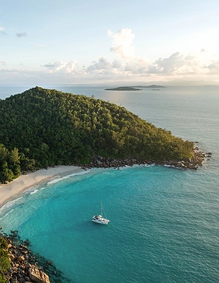 Constance Ephelia Seychelles beach view